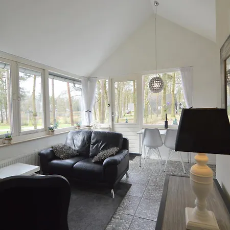 In Near Nature Reserves, Cleaning Included Holiday home Stramproy